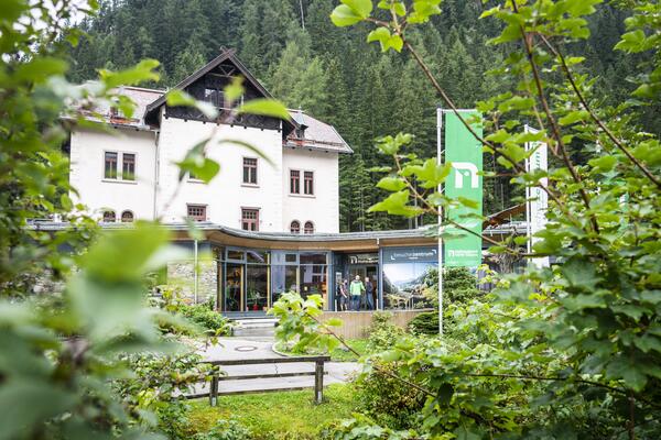 Tourismusinfo Mallnitz im BIOS Nationalparkzentrum Mallnitz